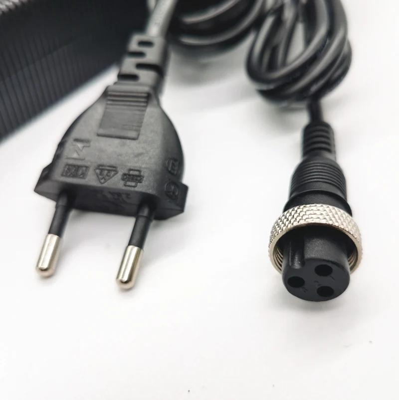 Chargeur 54V/2A GX16-3p pour SPEEDWAY MINI IV ET MINI IV PRO / LEGER 54V-2A (POUR BATTERIE 48V)