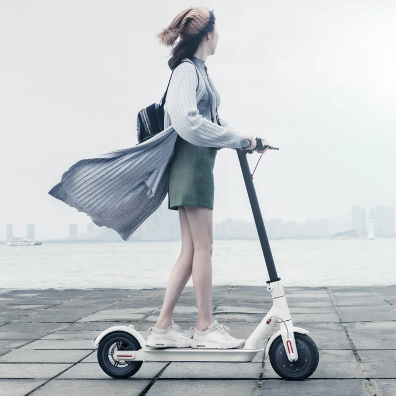 Trottinette Électrique XIAOMI m365 blanc
