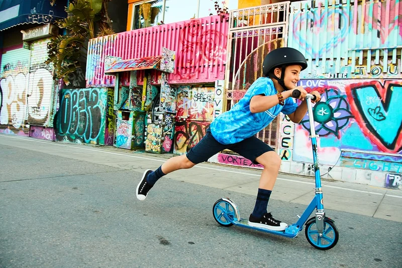 Razor A5 Lux Kick Scooter Canada