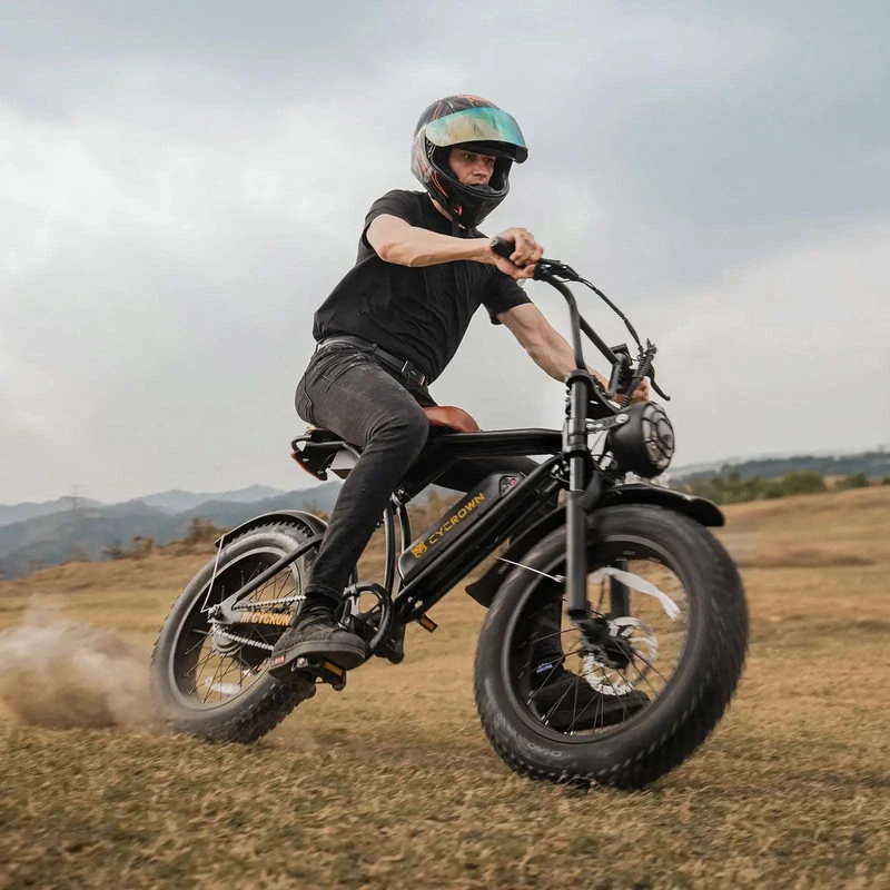 CycRun 750W Moped Style Electric Bike