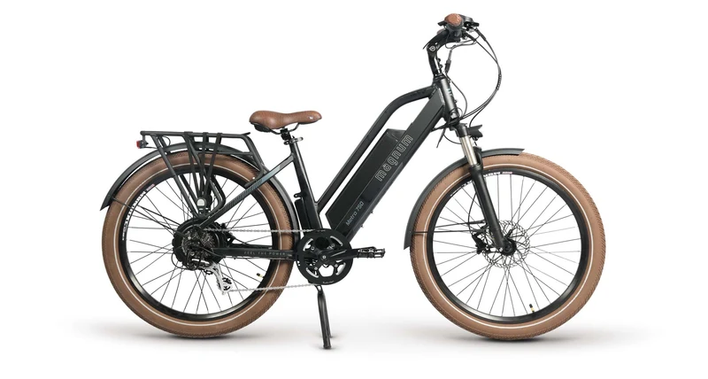 Magnum Metro 750 - Top Speed 32 KPH, Range 90-120km