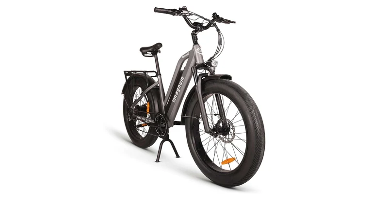 The Magnum Nomad - Top Speed 32 KPH, Range 56-104km