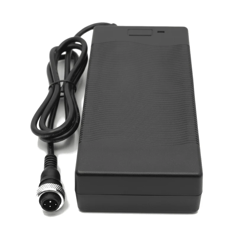Chargeur Étanche 84V 5A pour Trottinette Électrique Kaabo Wolf King GTR