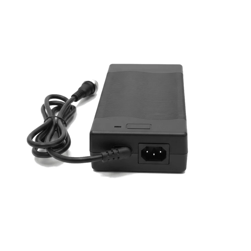 Chargeur Étanche 84V 5A pour Trottinette Électrique Kaabo Wolf King GTR