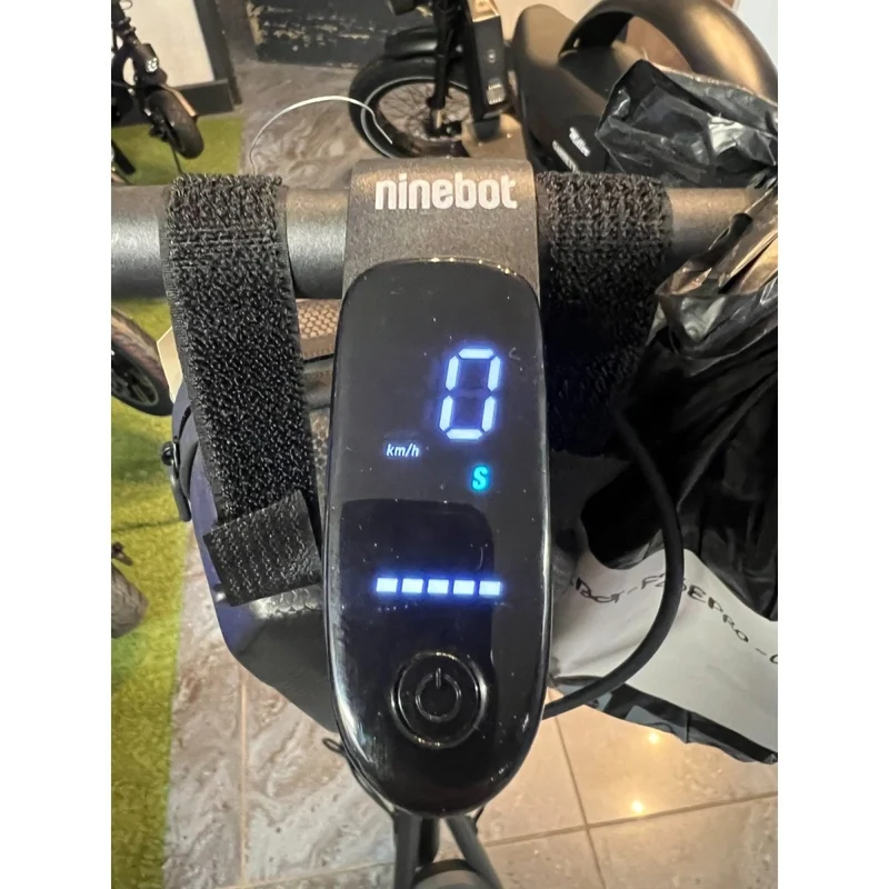 Trottinette Électrique Occasion F25E Ninebot by Segway : Reconditionnée