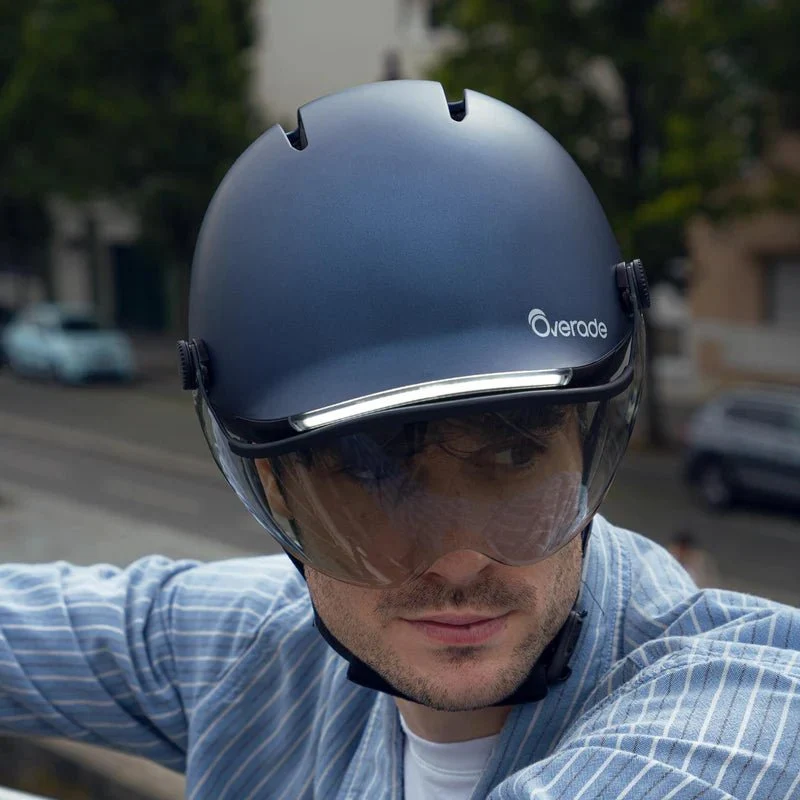 Casque OVERADE LIFE Premium Deep Blue Avec Visière et Feu Stop