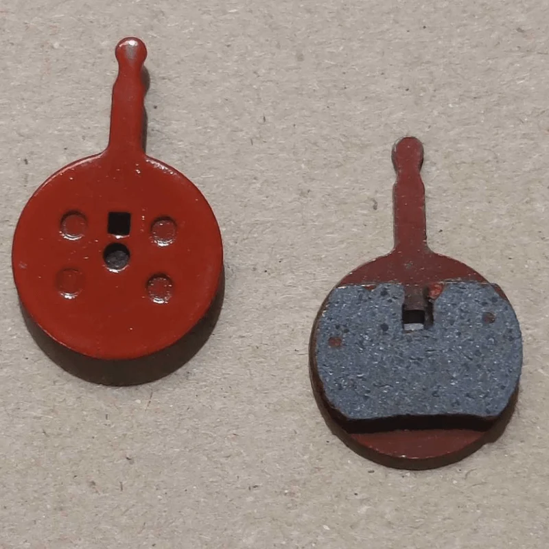 Plaquettes de Frein pour Trottinette Électrique SpeedTrott RS800 et RS1600