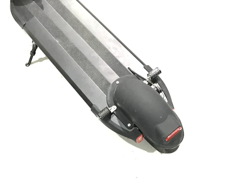 Support de Lampe arrière pour Trottinette Electrique en fibre de carbone - Carbon Revo