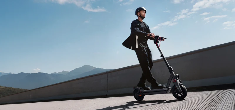 Trottinette électrique Segway Ninebot Max G3 E 46,8V 12,76Ah