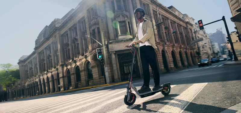 Trottinette électrique Segway Ninebot F3 Pro E 46,8V 477Wh