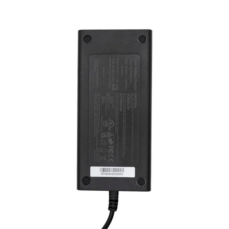 Chargeur premium 48V (sortie 54,6V) 2A avec connecteur DC 5,5x2,5mm