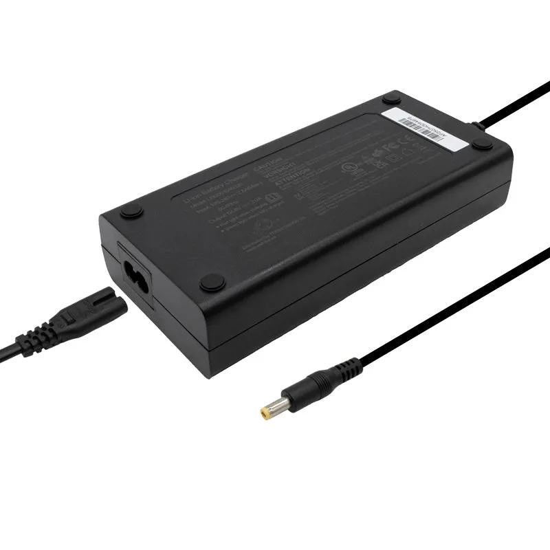 Chargeur premium 48V (sortie 54,6V) 2A avec connecteur DC 5,5x2,5mm