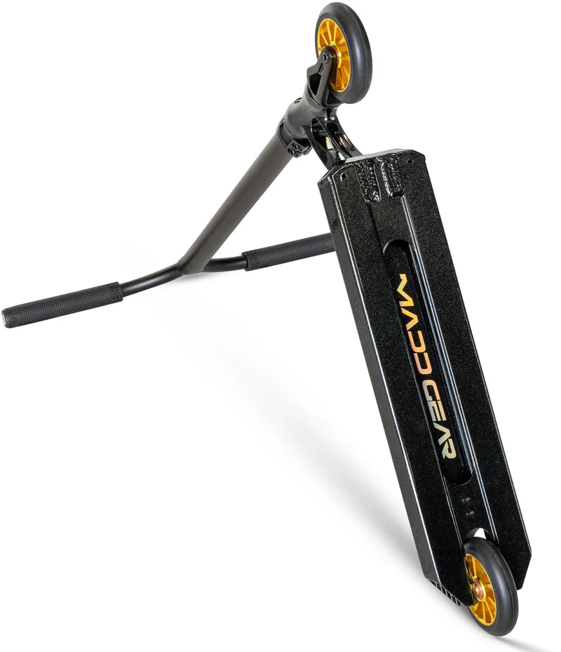 Madd Gear MGO 500 Stunt Scooter - Laser Flip