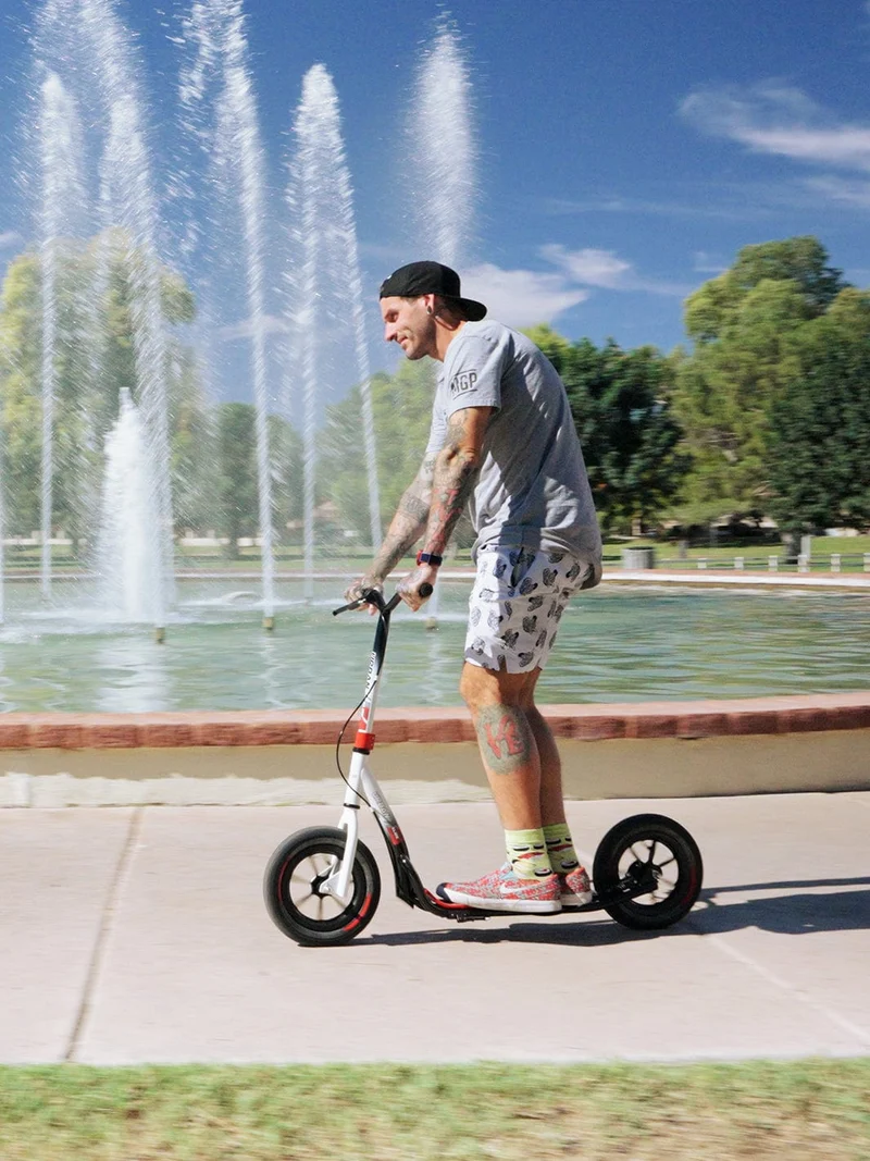 Urban Glide Commuter Scooter - Black White