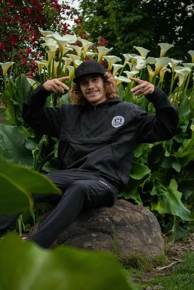 MGP WINDBREAKER JACKET - BLACK