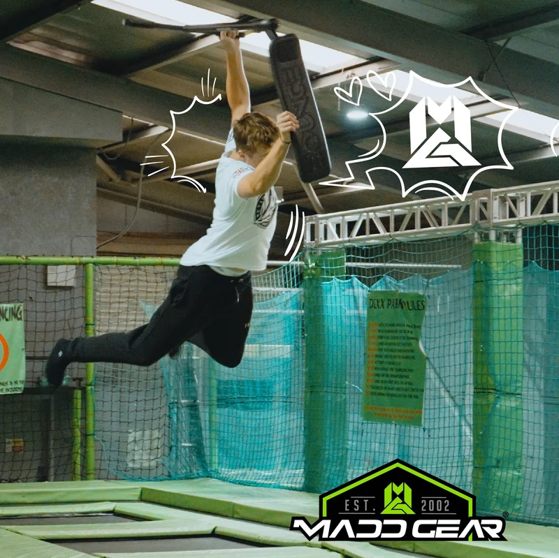 MG Bounce Trampoline Pro Stunt Scooter - Green